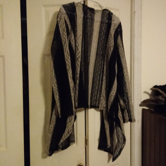 "Irresistible" asymmetrical style - Picture 5 of 6